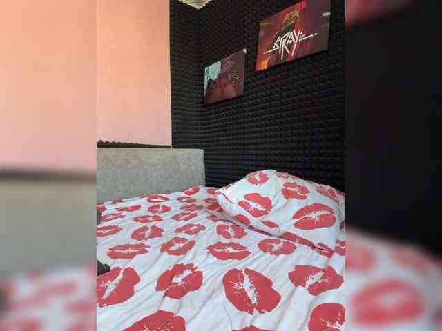 StrawberryGirl- webcam
