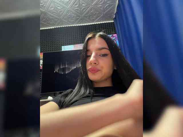 StrawberryGirl-