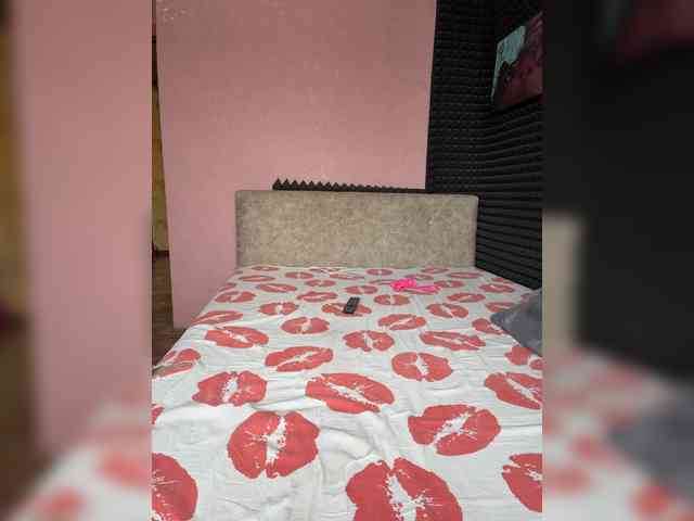 StrawberryGirl- webcam