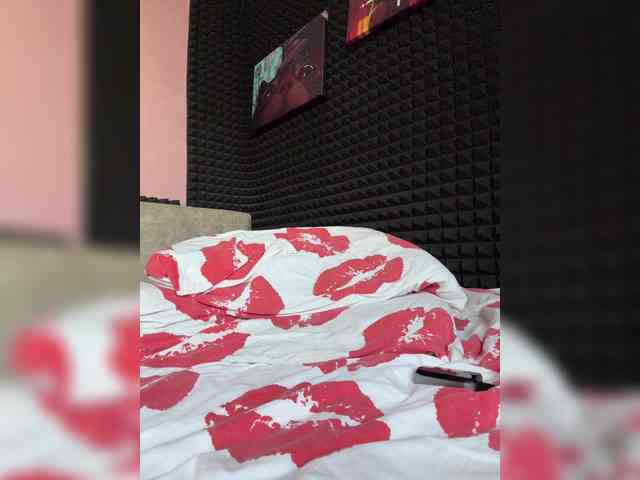 StrawberryGirl- webcam