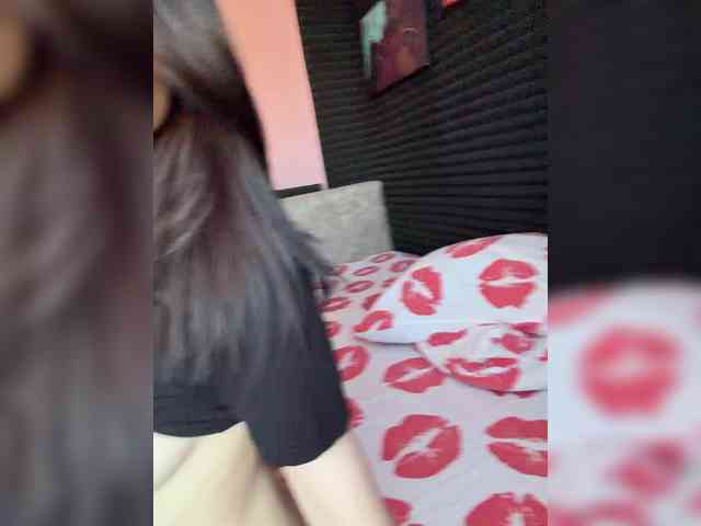 StrawberryGirl- webcam