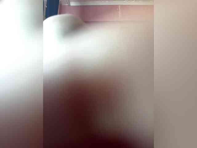 StrawberryGirl- webcam