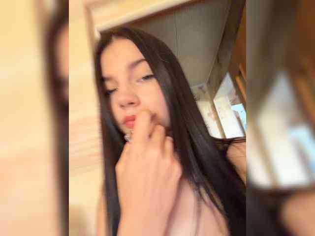StrawberryGirl-