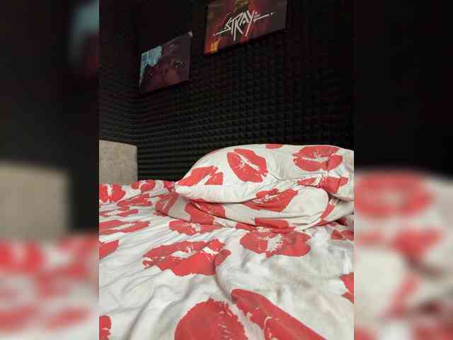 StrawberryGirl- webcam