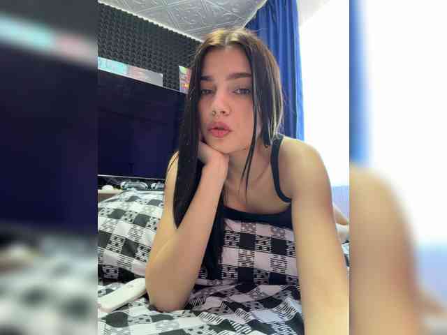 StrawberryGirl-