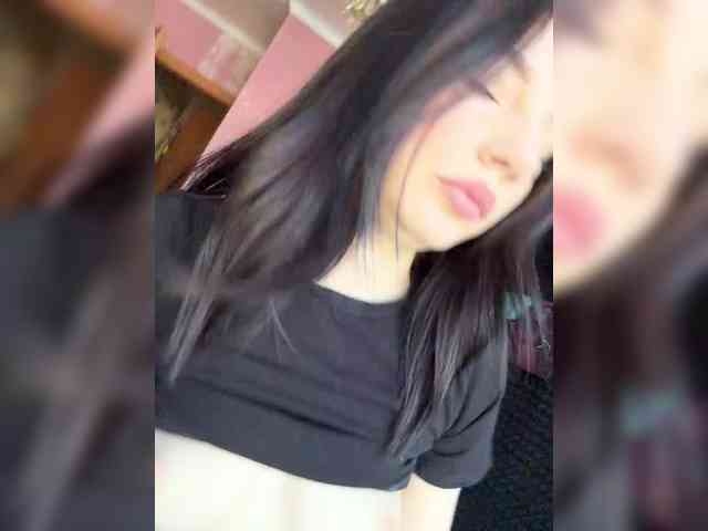 StrawberryGirl- webcam