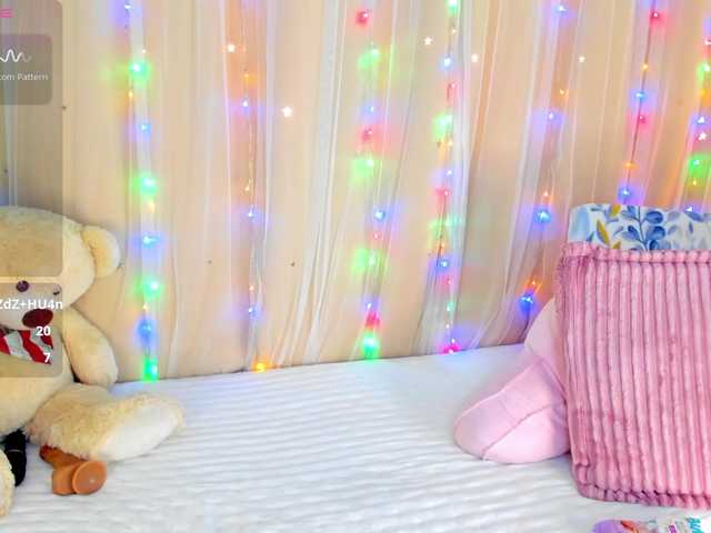 Loliswet, 34 y/o - Live Cam on BongaCams