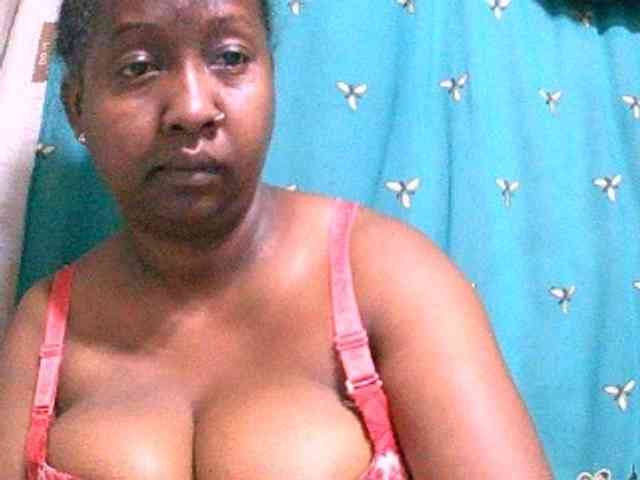 Sylivinaahh webcam