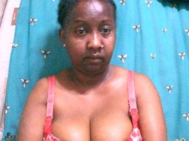 Sylivinaahh webcam
