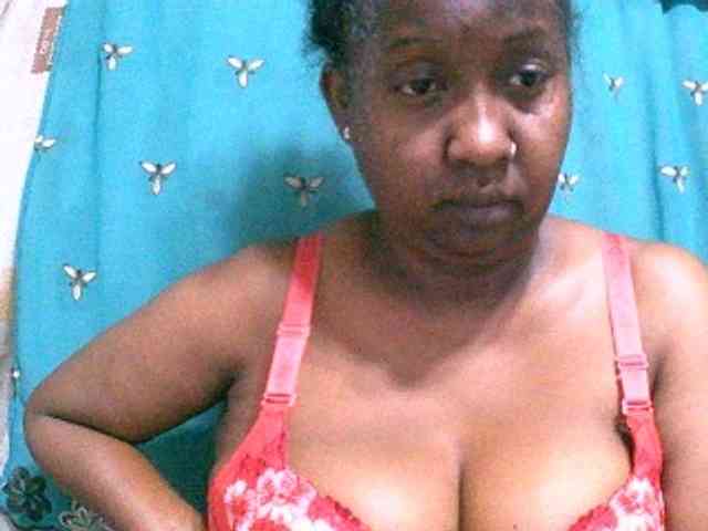Sylivinaahh webcam