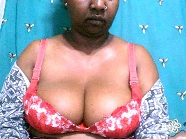 Sylivinaahh webcam