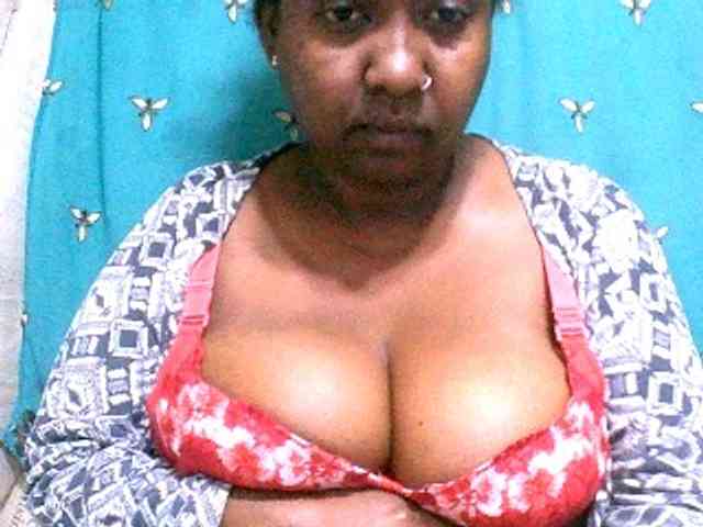 Sylivinaahh webcam
