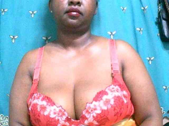 Sylivinaahh webcam