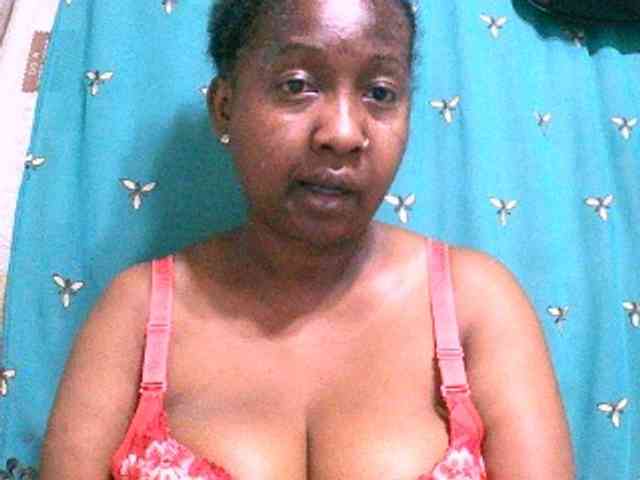 Sylivinaahh webcam