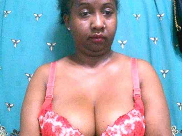 Sylivinaahh webcam