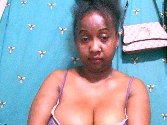 Sylivinaahh webcam
