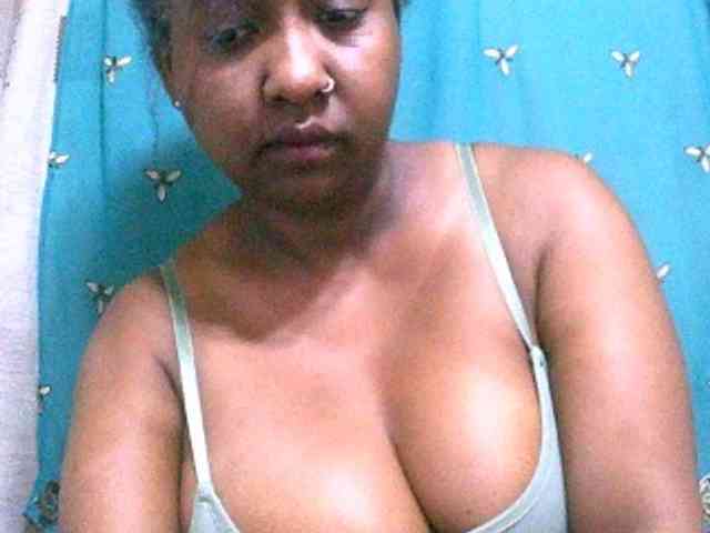 Sylivinaahh webcam