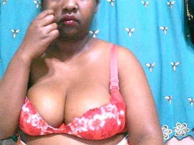 Sylivinaahh webcam
