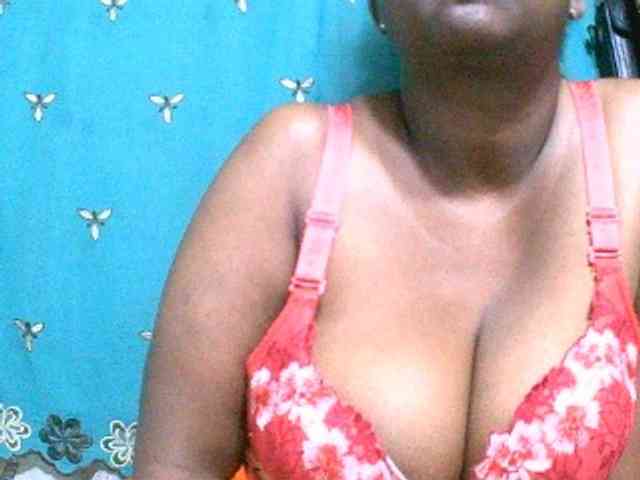 Sylivinaahh webcam