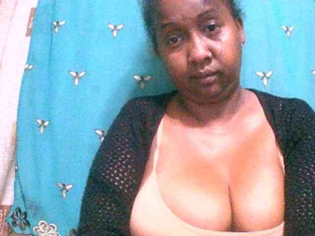 Sylivinaahh webcam