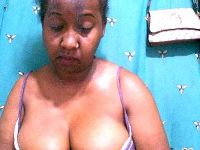 Sylivinaahh webcam