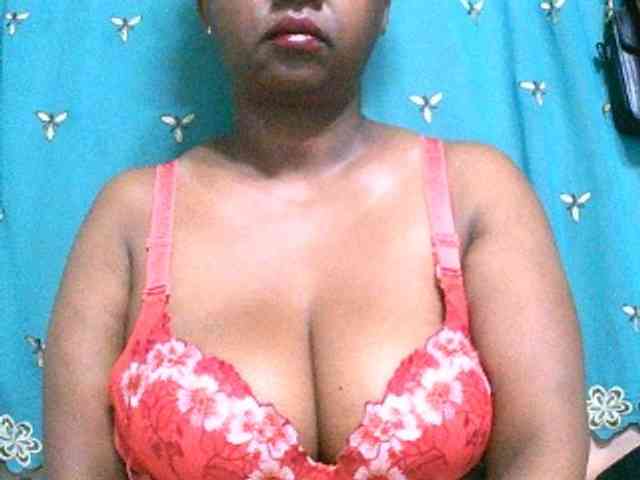 Sylivinaahh webcam