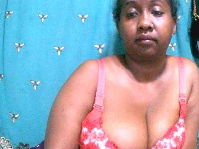 Sylivinaahh webcam