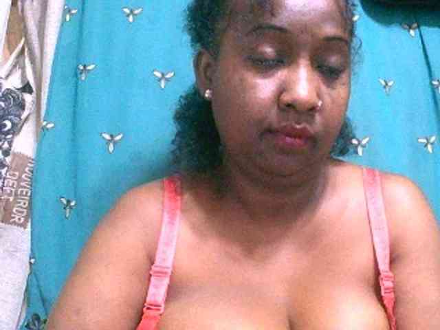 Sylivinaahh webcam