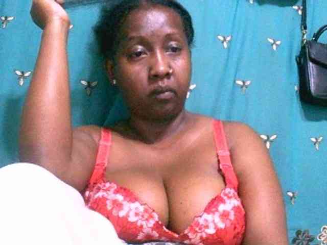 Sylivinaahh webcam