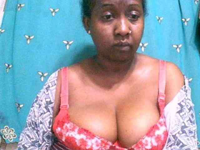 Sylivinaahh webcam