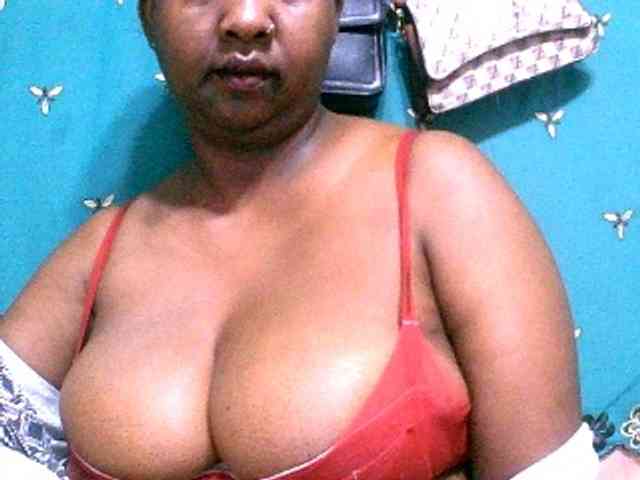 Sylivinaahh webcam