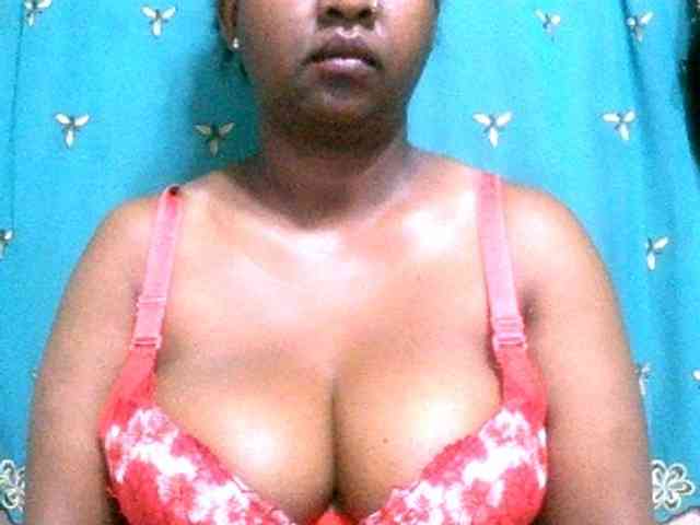 Sylivinaahh webcam