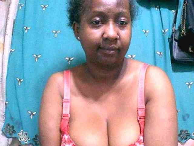 Sylivinaahh webcam