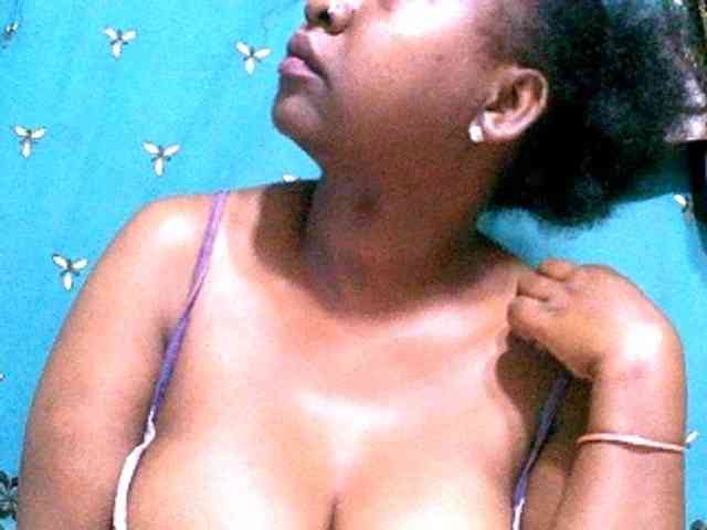Sylivinaahh webcam