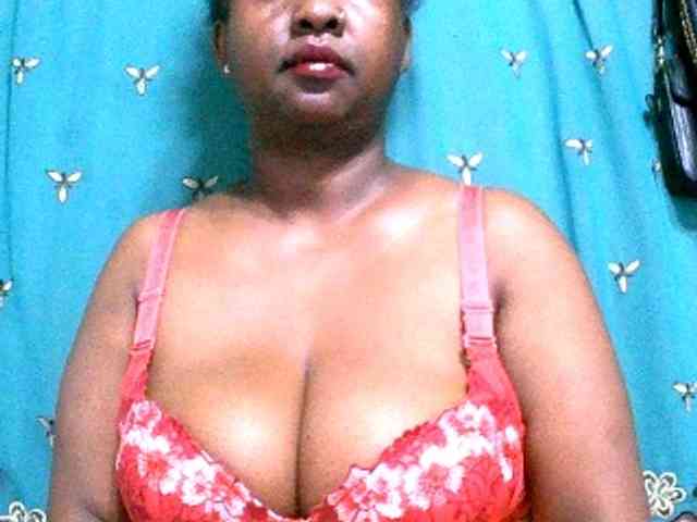 Sylivinaahh webcam