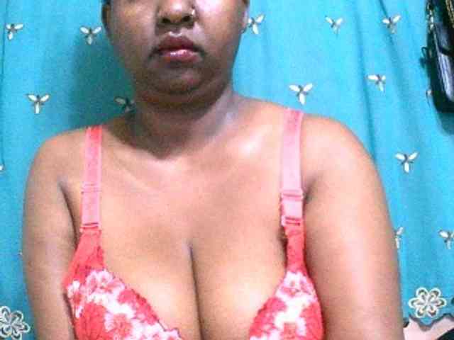 Sylivinaahh webcam