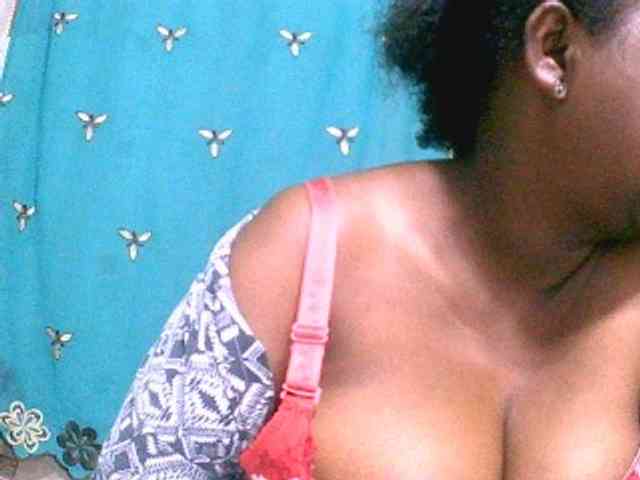 Sylivinaahh webcam