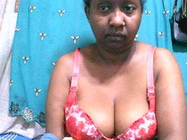 Sylivinaahh webcam