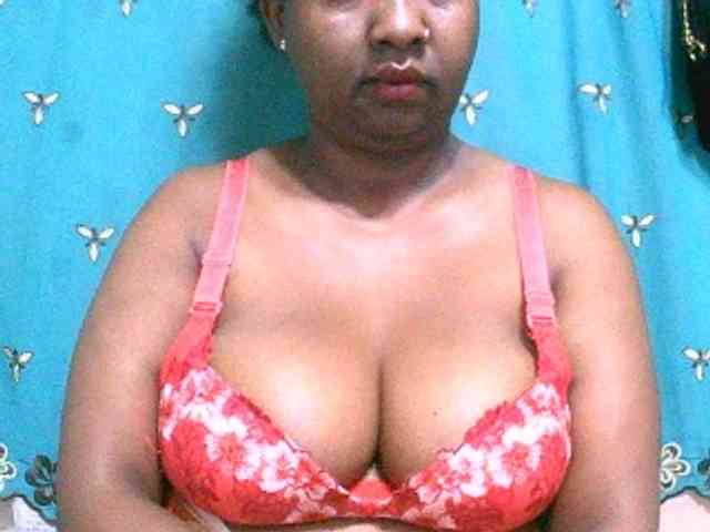 Sylivinaahh webcam