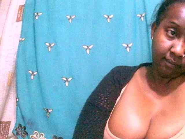 Sylivinaahh webcam