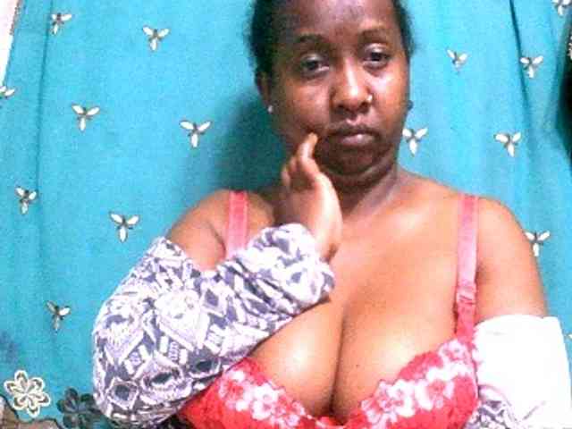 Sylivinaahh webcam