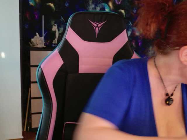 Satisfy-Me's BongaCams show and profile