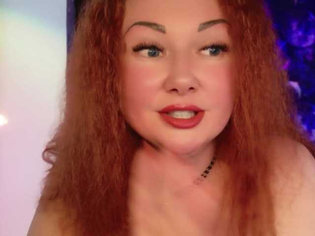 Satisfy-Me's BongaCams show and profile