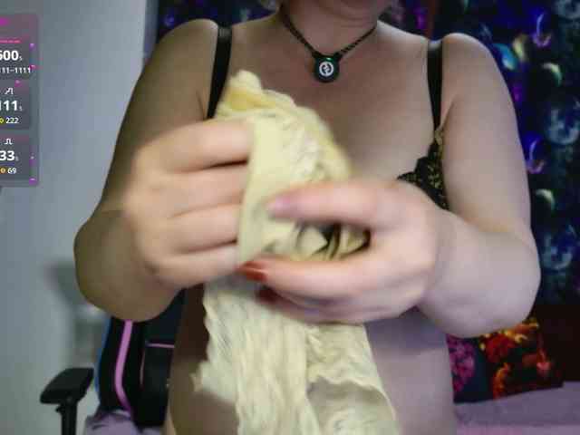Satisfy_Me webcam