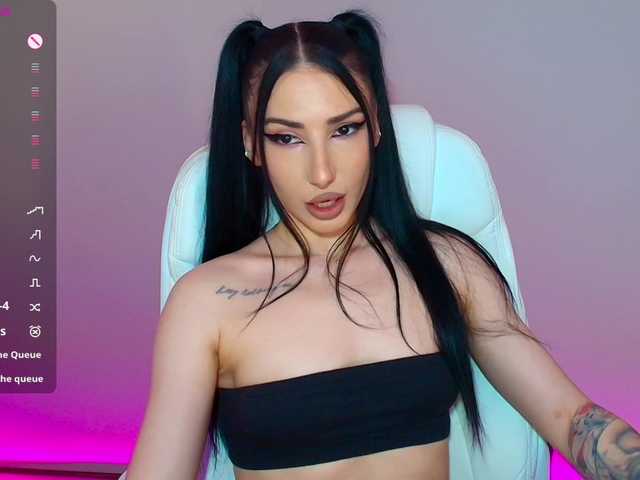 VickyLouna