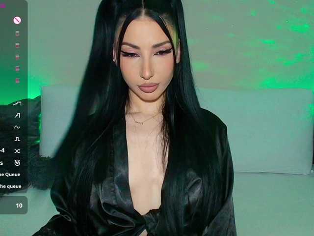 Sex chat gratuit in direct cu VickyLouna pe BongaCams