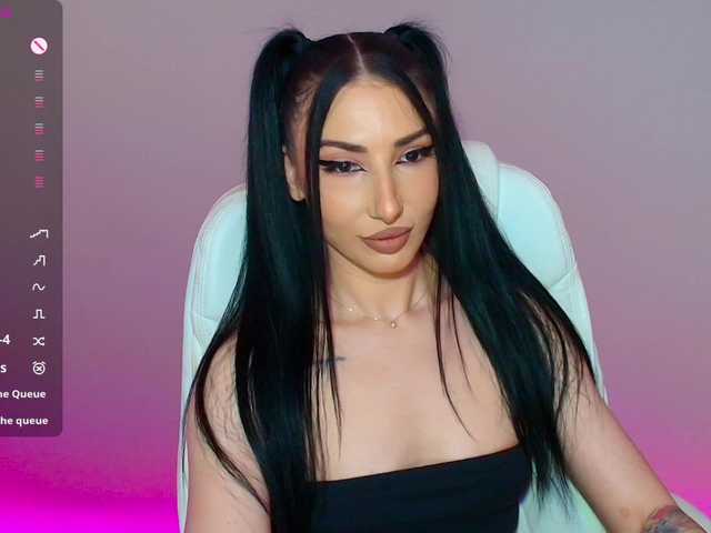 VickyLouna