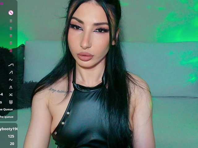 Sex chat gratuit in direct cu VickyLouna pe BongaCams
