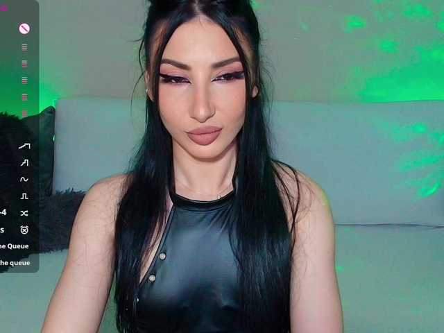 Sex chat gratuit in direct cu VickyLouna pe BongaCams