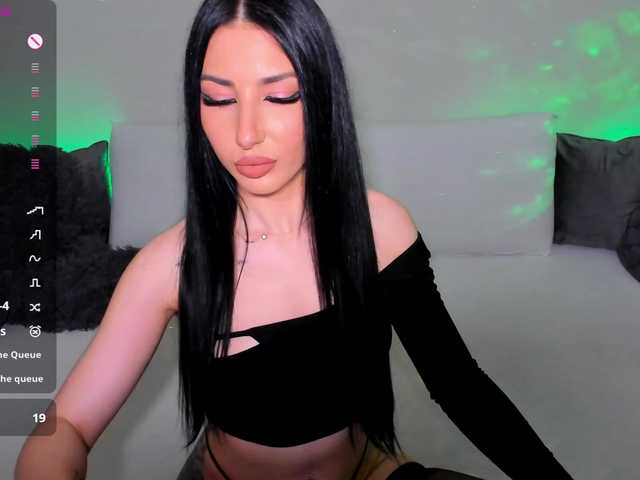 VickyLouna